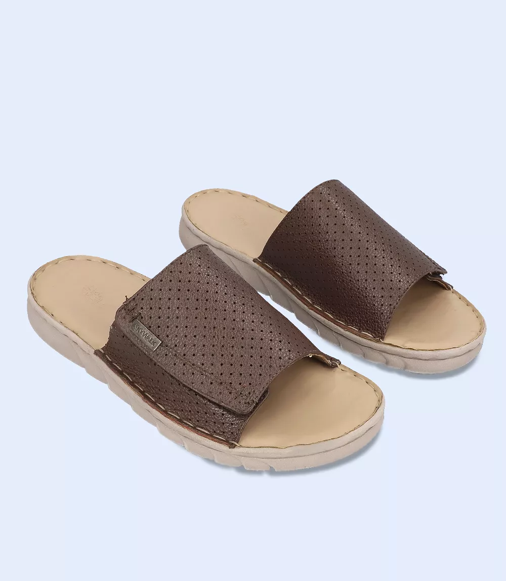 BM3886-BROWN-Men Comfort Slipper